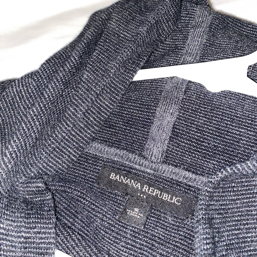 Men’s Banana Republic lightweight sweater - Picture 2 of 2
